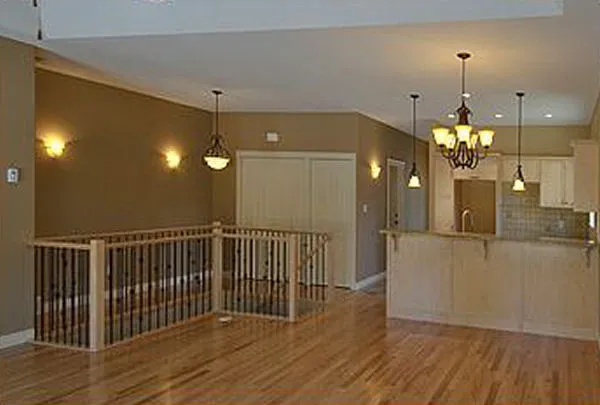 InteriorPhoto for House Plan #195098