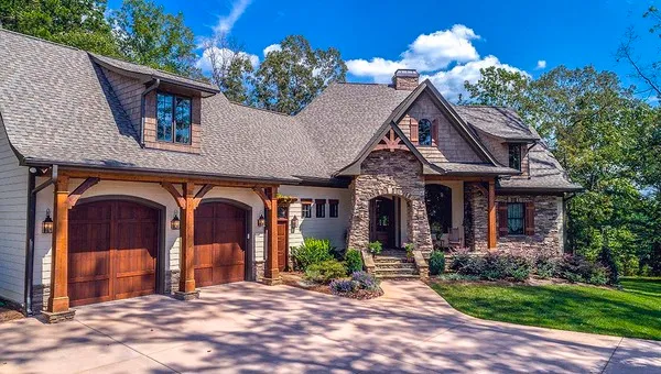 ExteriorPhoto for House Plan #642842