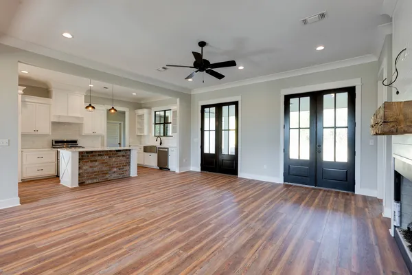 InteriorPhoto for House Plan #307702