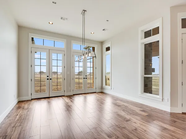 InteriorPhoto for House Plan #301133