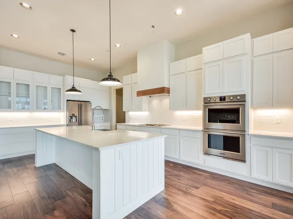 InteriorPhoto for House Plan #301133