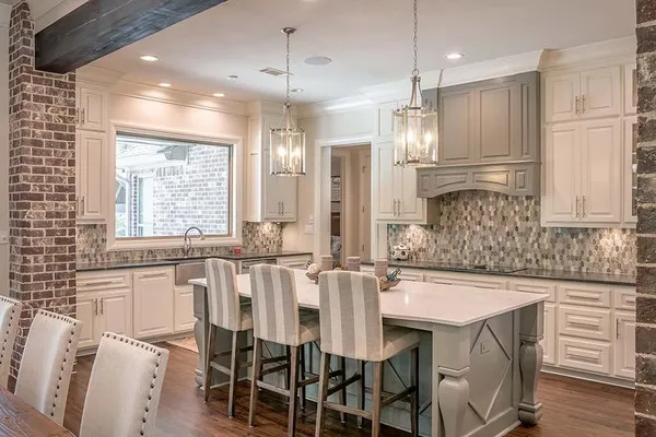 InteriorPhoto for House Plan #303552