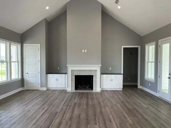InteriorPhoto for House Plan #900922