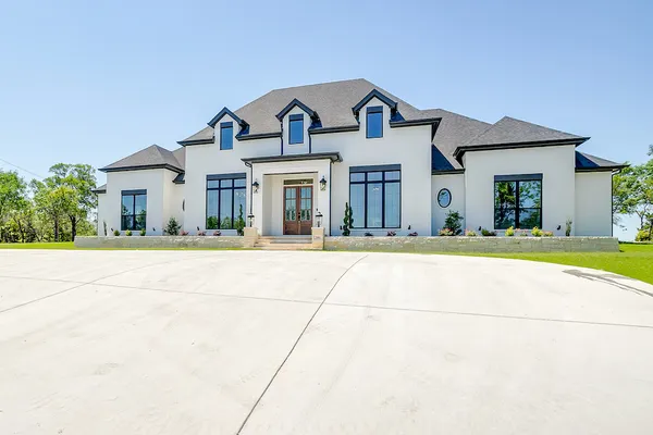 ExteriorPhoto for House Plan #900713