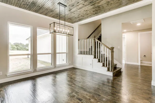 InteriorPhoto for House Plan #906452
