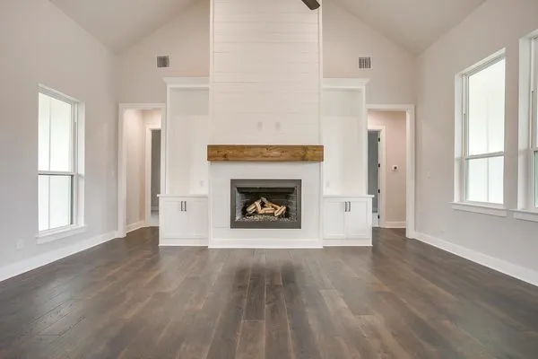 InteriorPhoto for House Plan #904352