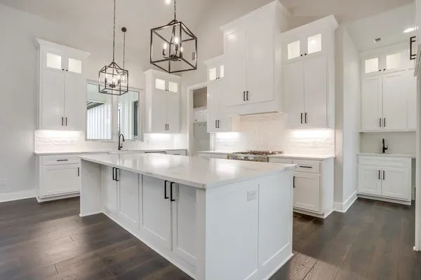 InteriorPhoto for House Plan #904352