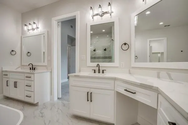 InteriorPhoto for House Plan #904352