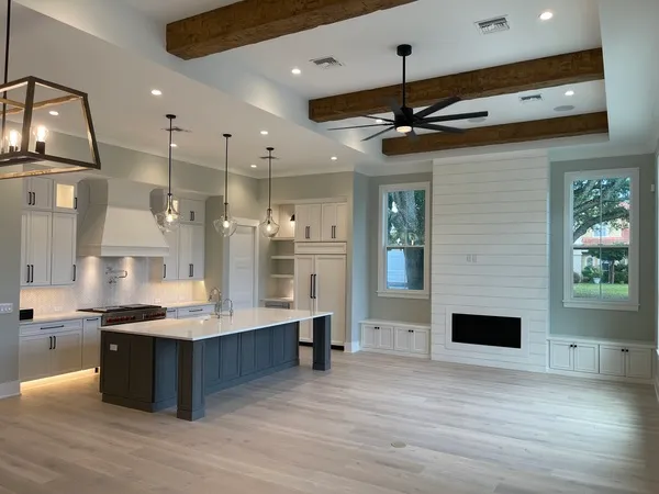 InteriorPhoto for House Plan #822892