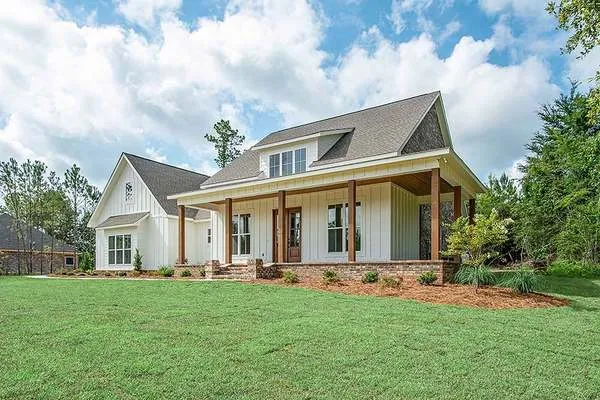 ExteriorPhoto for House Plan #304932