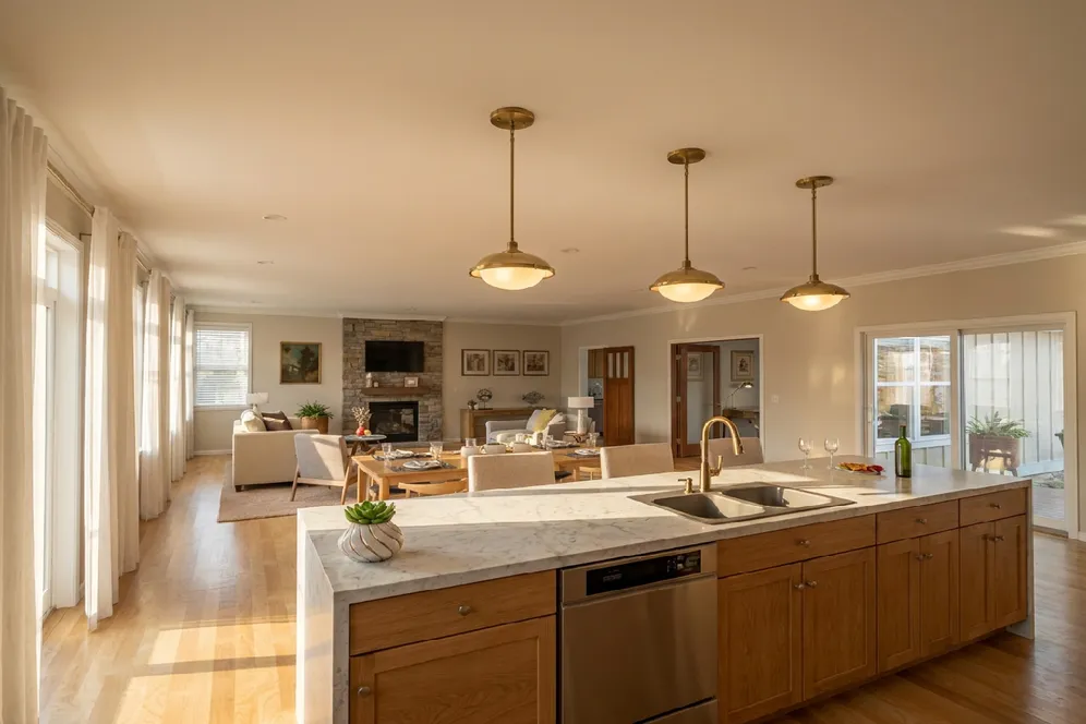 InteriorPhoto for House Plan #203150