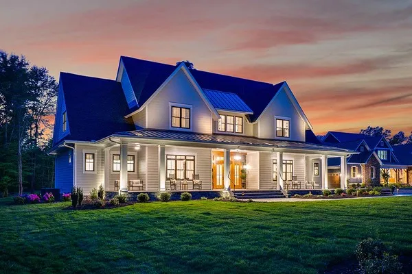 ExteriorPhoto for House Plan #282593